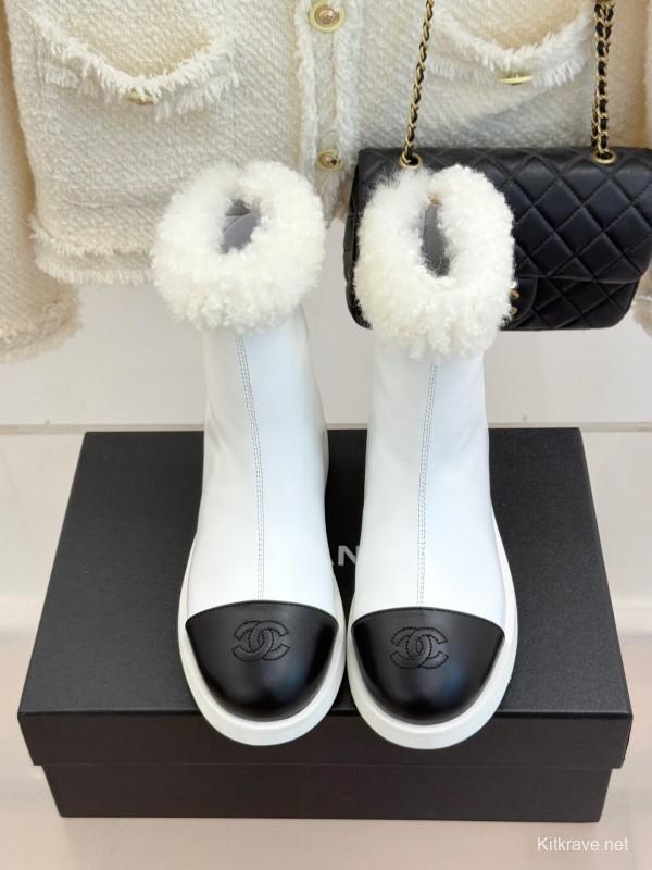 Chanel 25K Series Two-Tone CC Fur Snow Boots - KFY00300