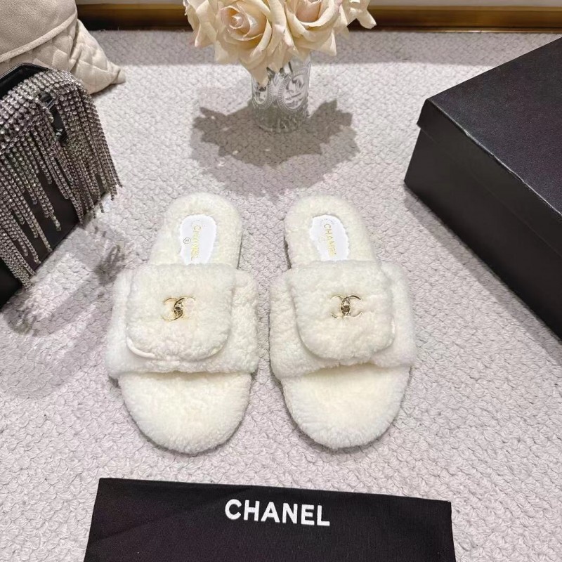 Chanel 2025/SS Lock Buckle Butterfly Slippers - LY00250