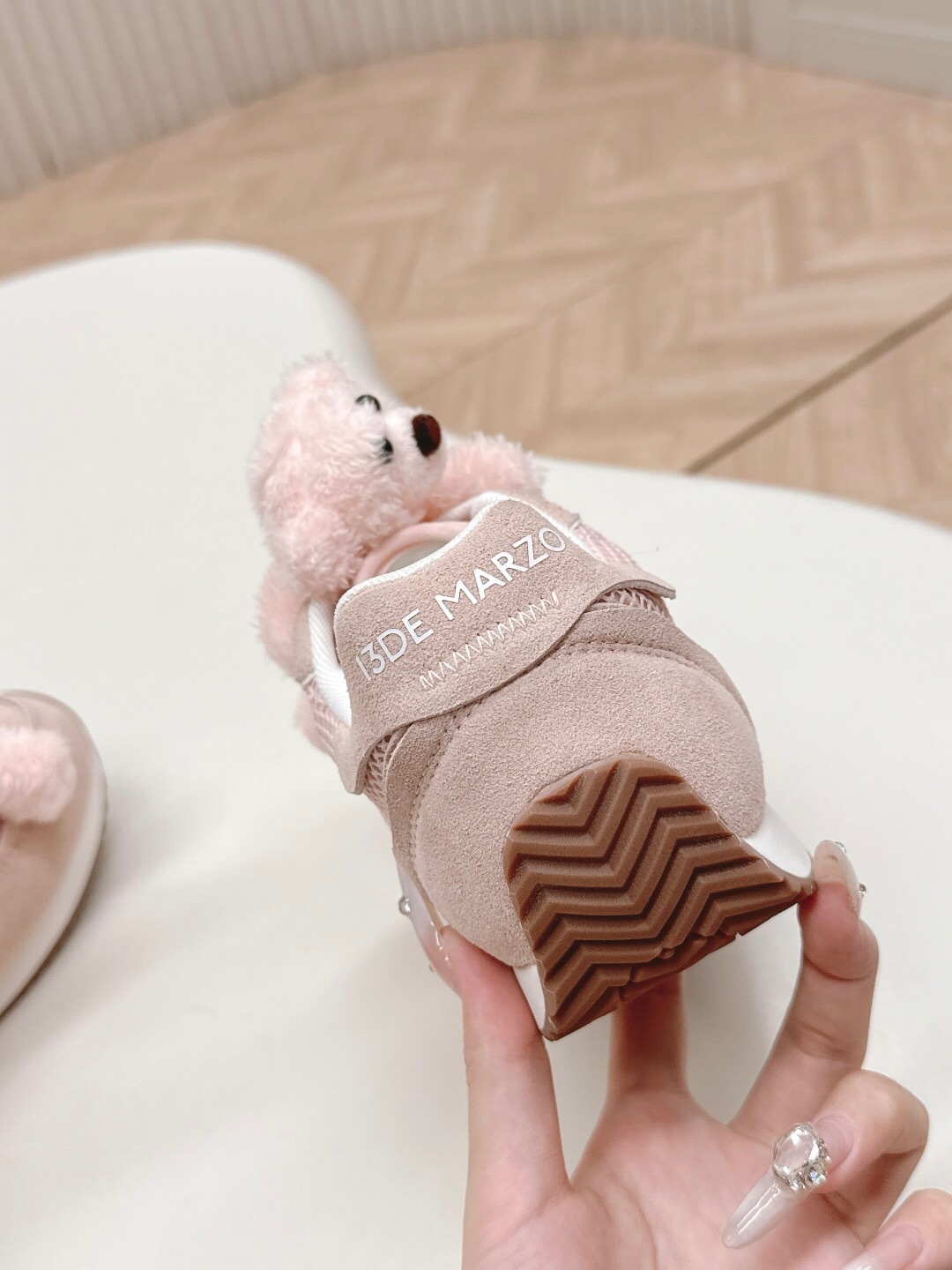 13DEMARZO Casual Bear Embellished Sneakers - LY00300