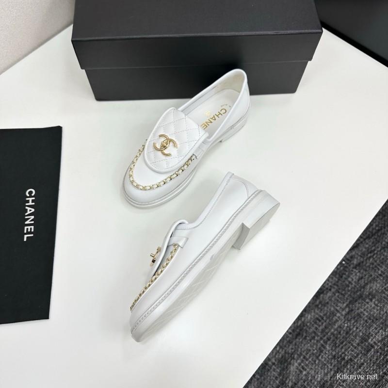 Chanel Classic Flap Chain CC Loafers with Buckle Closure - LY00320