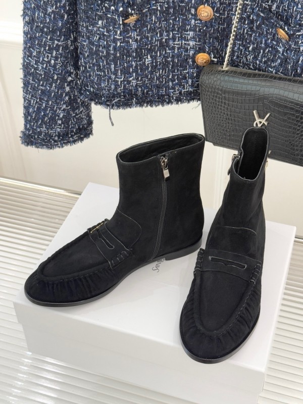 Saint Laurent YSL Letter Loaf Short Boots with Pleated Edge - KFY00430