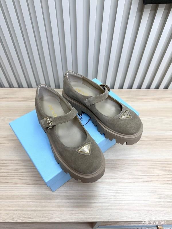 Prada 2025 SS Platform Mary Jane Shoes - LY00300