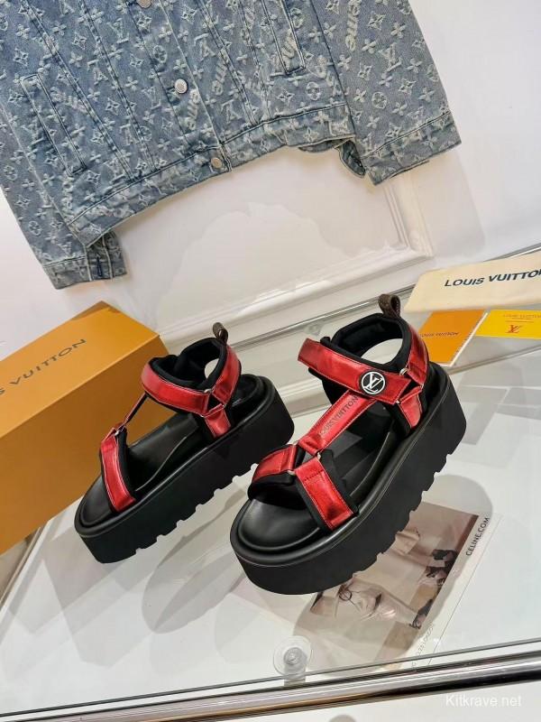 LV 2025/SS Latest High-End Fashion Versatile Sandals with Thick Sole Heightening and Slimming Effect - LY00