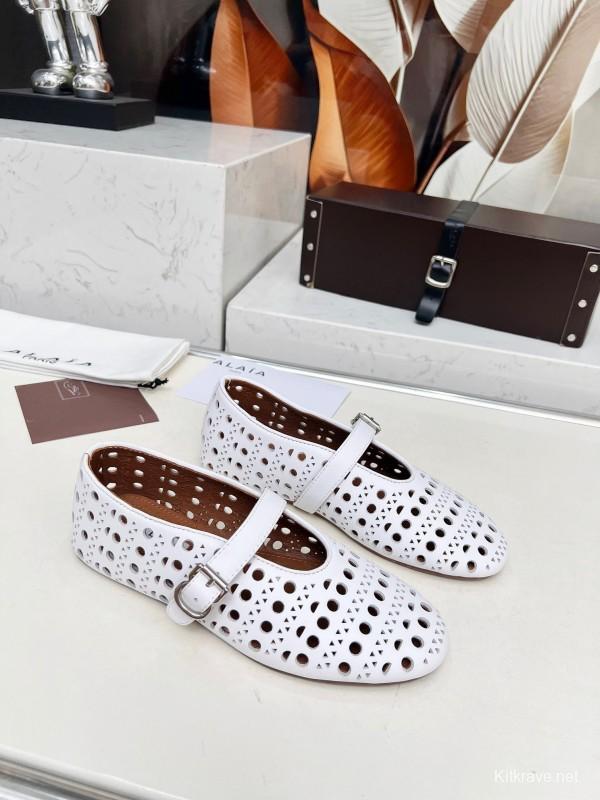 Alaia 2025/SS Perforated Ballet Flats - LY00320
