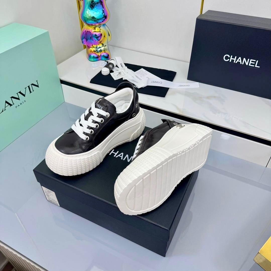 Chanel 2025 SS Panda Loafers Fashion Sneakers - LY00330