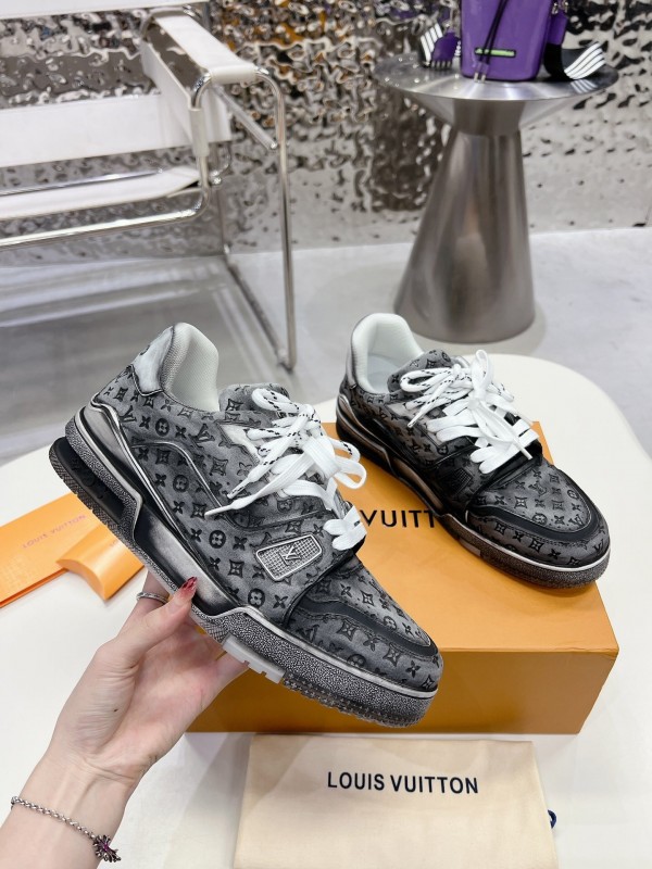 LV Trainer Basketball Series Washed Sneakers - LY00430