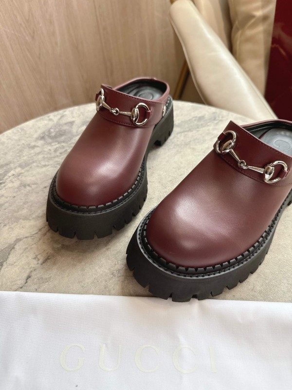 Gucci Women's Mule Shoes with Horsebit Detail - LY00300