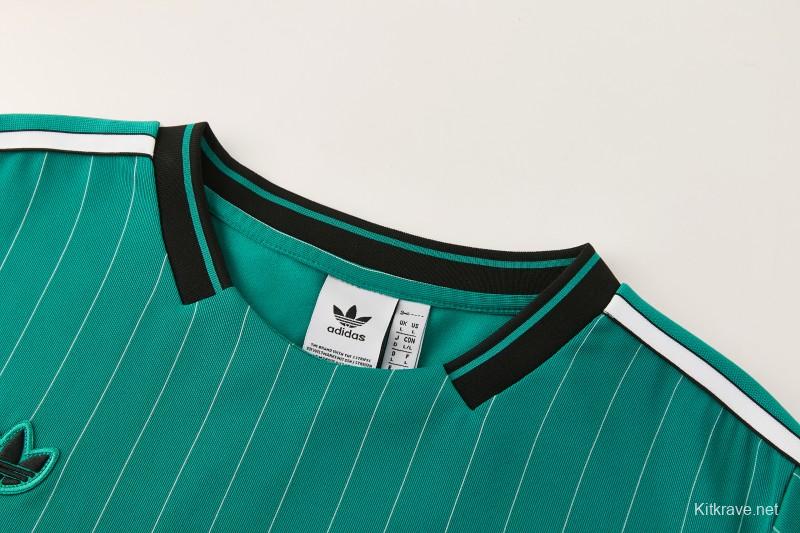 26/27 Liverpool   Green Pinstripe  Short Sleeve+Soccer Shorts