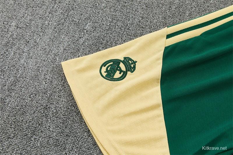 2026 Real Madrid Green & Cream  Short Sleeve+Soccer Shorts