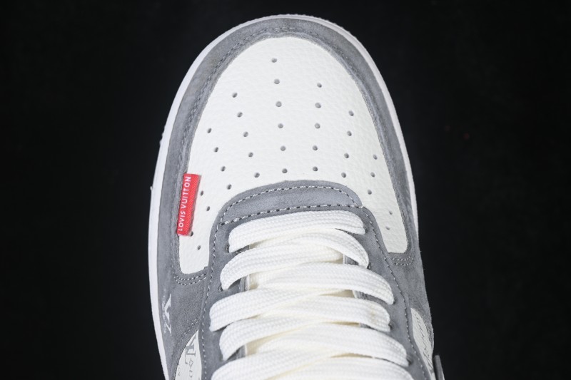 Nike Air Force 1 '07 Low Collaboration Skateboarding Shoes with Full-Length Air Sole - WY0655-120