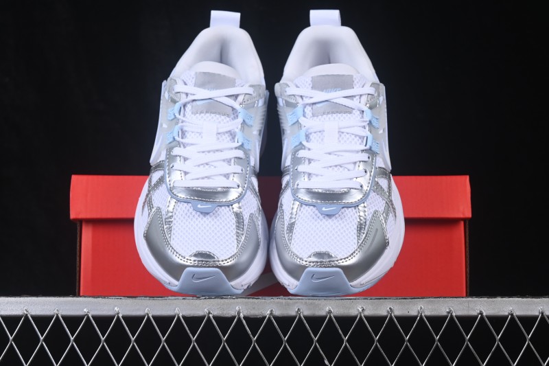 Nike V2K Run Retro Low Top Running Shoes with Cushlon Cushioning and Anti-Slip - FD0736-119