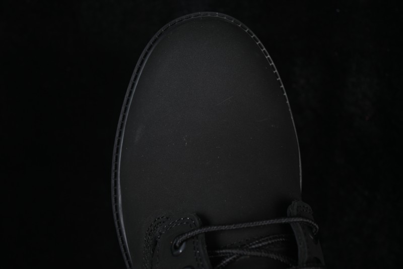 Timberland Classic Low-Top Black Waterproof Leather Shoes - 073537