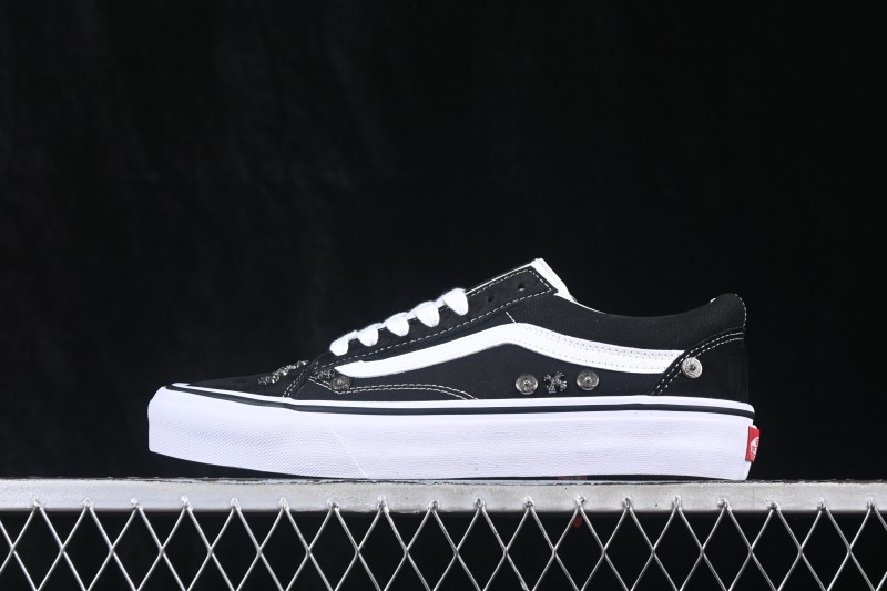 Vans Old Skool 36 Low Top Skate Shoes - VN000D56B8C