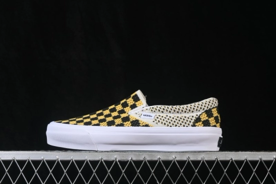 Vans Classic Slip-On 98 Low-Top Skate Shoes - VN000EG1Y23