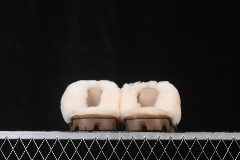 UGG Slipper Evolution Comfortable Flat No Special Function Closed Toe Slippers - 1180 Chestnut