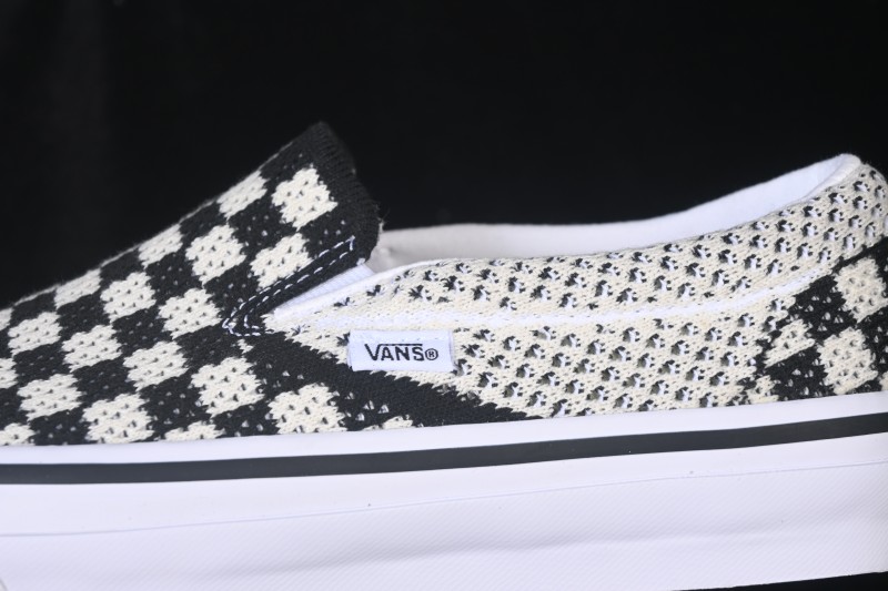 Vans LX Classic Slip-On 98 Low-Top Casual Skate Shoes - VN000EG11KP
