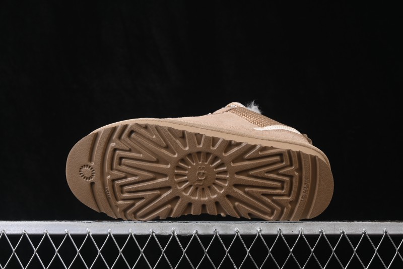 UGG Classic Ultra Mini Treadlite Dual-Tone Lace-Up Low-Top Casual Shoes - 1144032 SAN