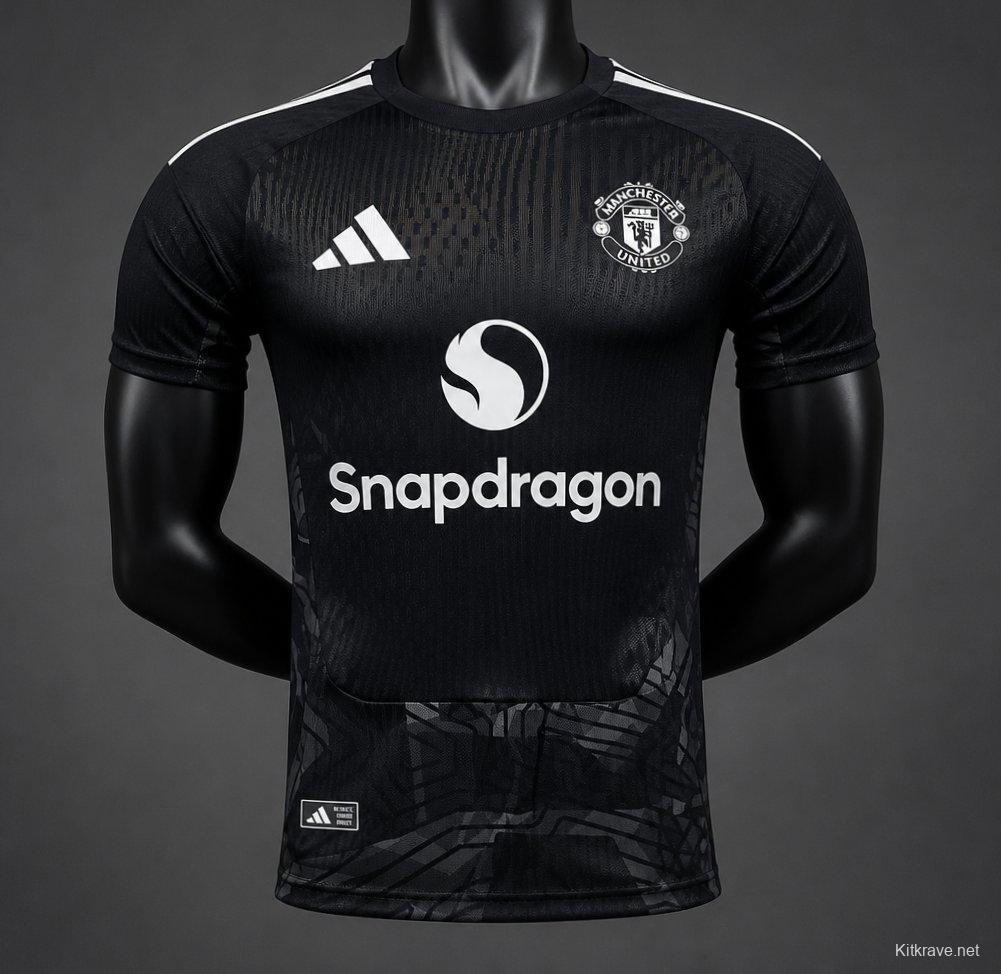 Player Version 26/27 Manchester United Black Goalkeeper Jersey