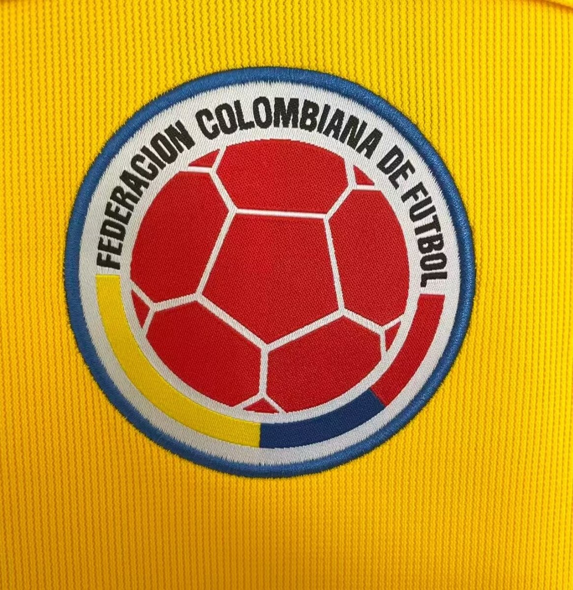Retro 2003-05 Colombia Home Jersey