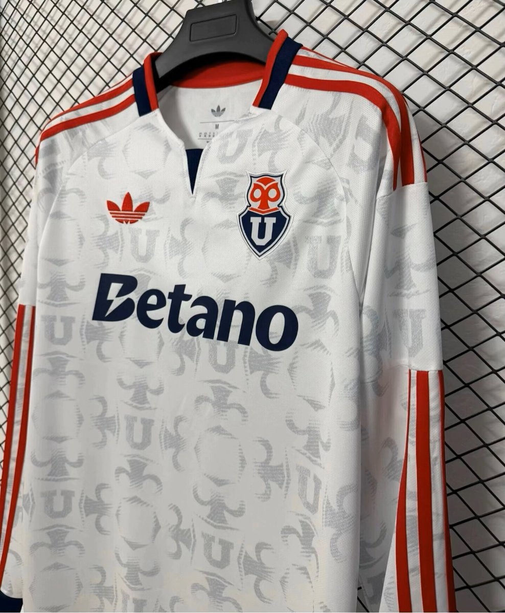 26/27 Universidad de Chile Away White Chuncho Monogram Embossed Pattern Long Sleeve Jersey
